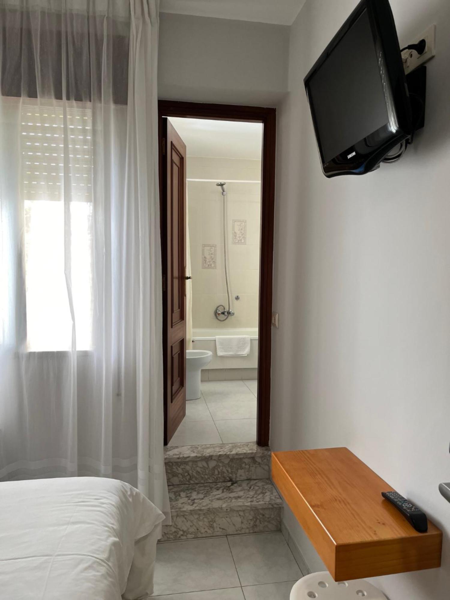 Hotel Venezuela Sanxenxo Esterno foto